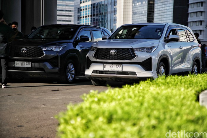Inilah Alasan Innova Zenix Hybrid Jadi Pilihan Favorit Orang Indonesia!