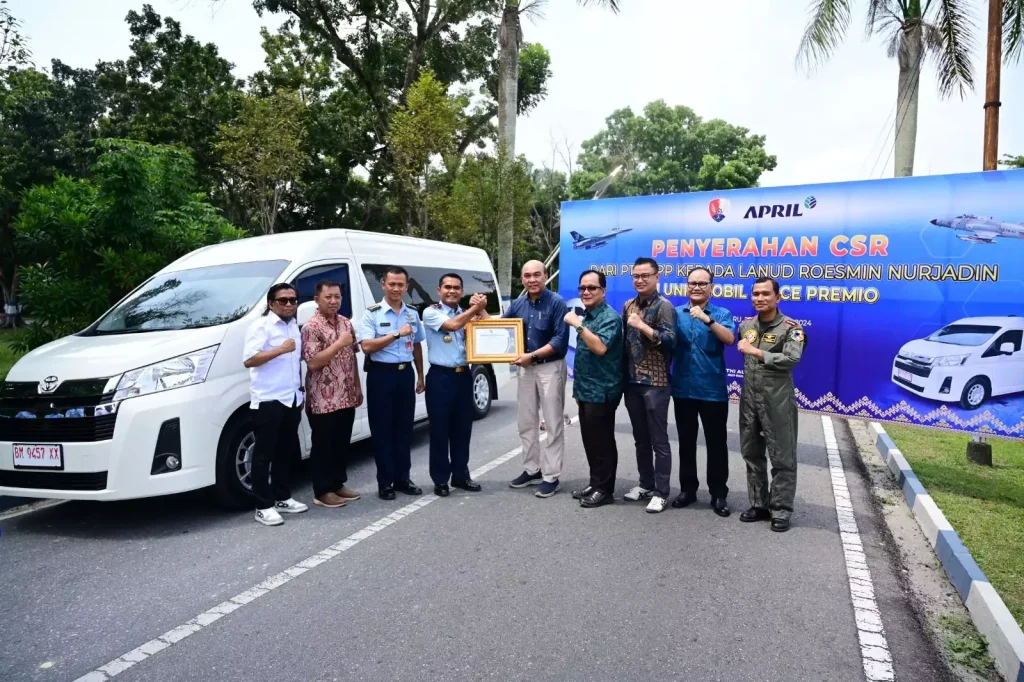 Lanud Roesmin Nurjadin Terima 1 Unit Toyota Hiace Premio dari PT RAPP Melalui Program CSR