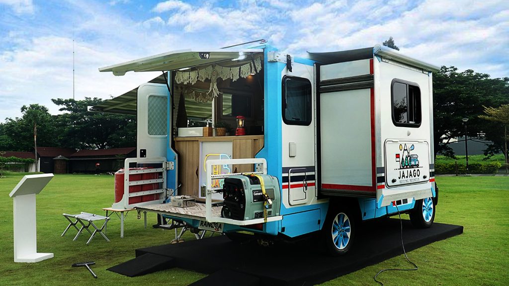 Hilux Rangga: Pilihan Tepat untuk Liburan Menggunakan Campervan dan Camping
